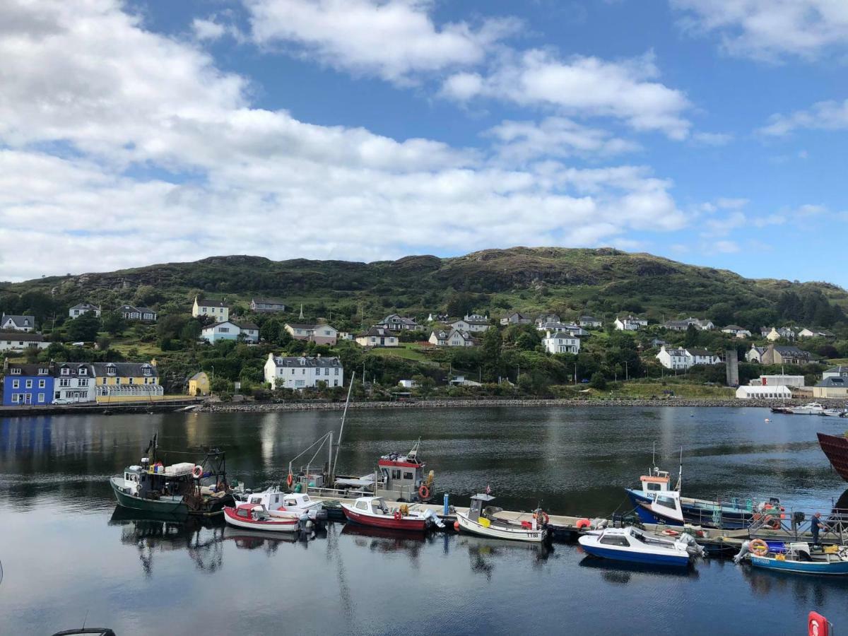 Islay Frigate Hotel Tarbert  Exterior photo
